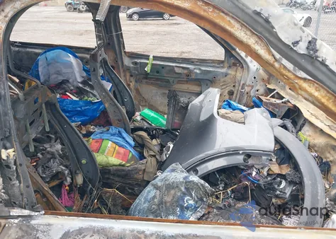 2022 Ford Explorer Xlt z USA, uszkodzony, nr VIN 1FMSK8DH2NGA82583